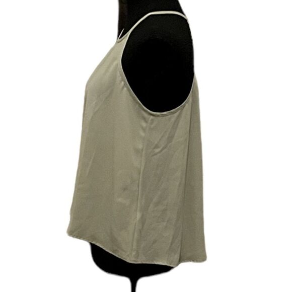 LILY White green top with spaghetti straps and keyhole back/ button relaxed fit - Picture 2 of 5